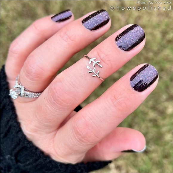 *Exclusive* Color Street: Plum As You Are | Purple Blackberry Glitter Fall Dark - Picture 1 of 15